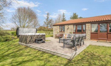 2 Bed in Great Edstone