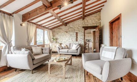 2 Bed in Great Edstone 2