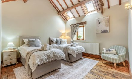 2 Bed in Great Edstone 5
