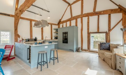 3 Bed in Eastbury 6