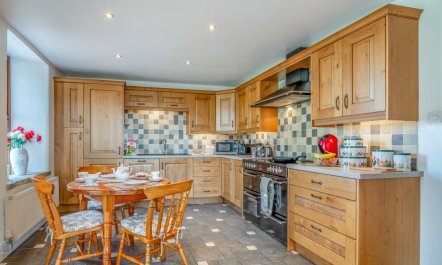 6 Bed in Blackburn 7