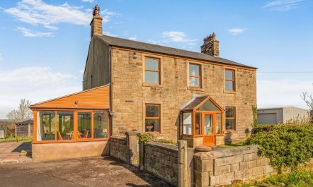 6 Bed in Blackburn 1