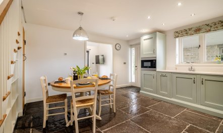 2 Bed in Shapwick 5