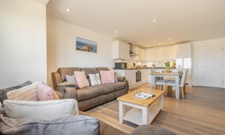 2 Bed in Tintagel 4