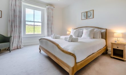 3 Bed in St. Levan 1