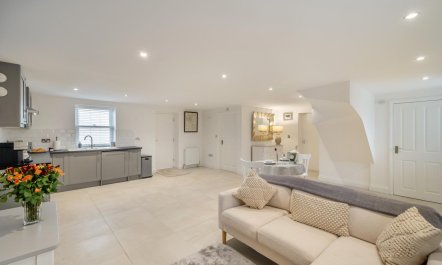 1 Bed in Bath 6