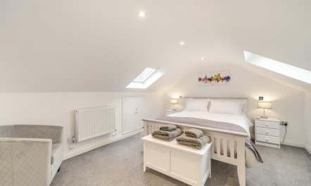 1 Bed in Bath 2
