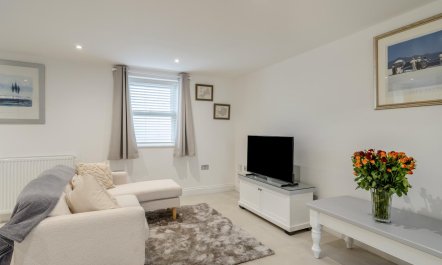 1 Bed in Bath 4