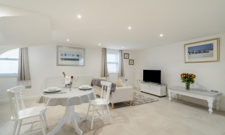 1 Bed in Bath 1