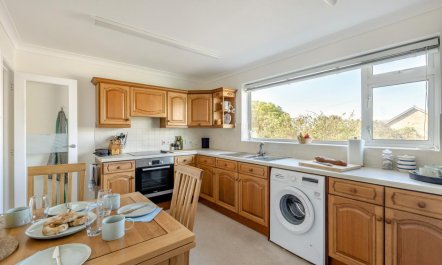 2 Bed in Weymouth 7