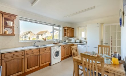2 Bed in Weymouth 8