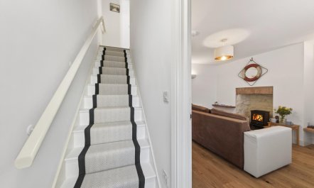 2 Bed in Aberystwyth 7