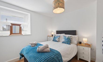 2 Bed in Aberystwyth 2