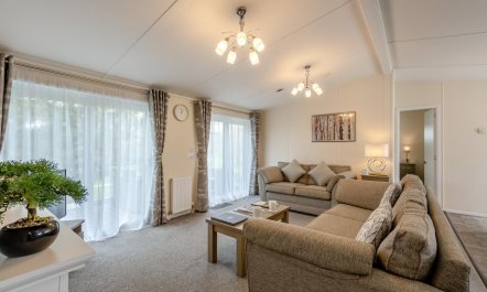 2 Bed in Bentham 6