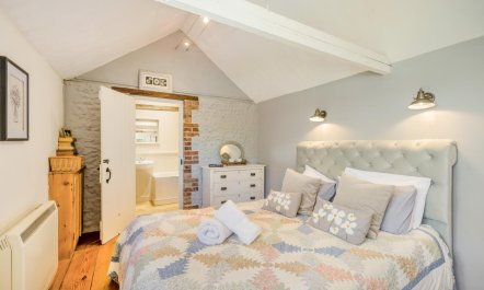 2 Bed in Thornage 4