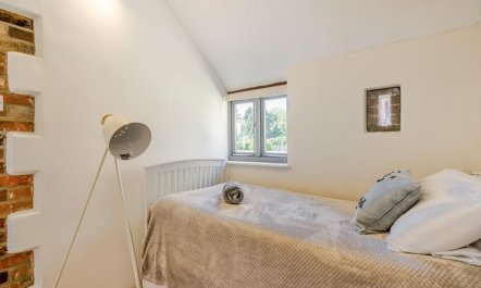 2 Bed in Thornage 8
