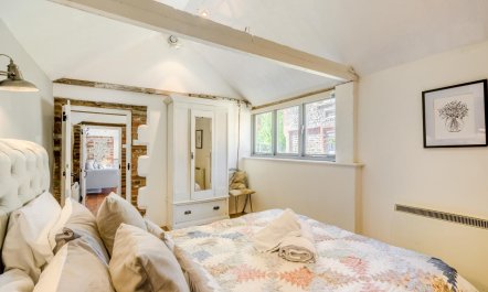 2 Bed in Thornage 9