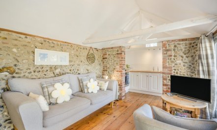 2 Bed in Thornage 1