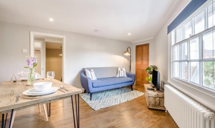 2 Bed in Lymington 2