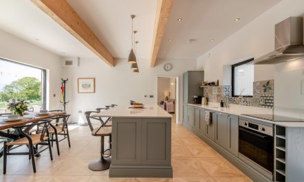 2 Bed in Woodbury Salterton 5