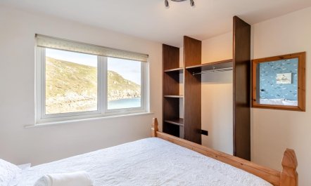 1 Bed in Lamorna Cove, 8