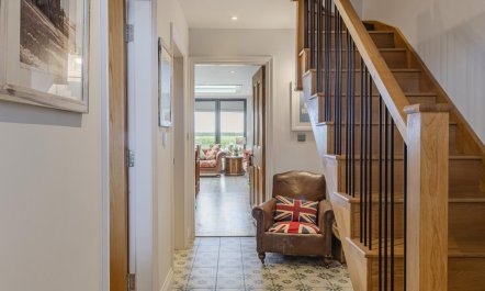 3 Bed in Docking 9