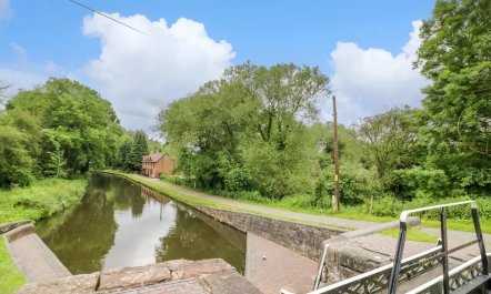 4 Bed in Swindon 4