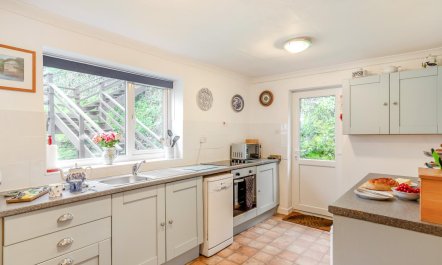 1 Bed in Bodinnick 9