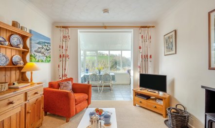 1 Bed in Bodinnick 5