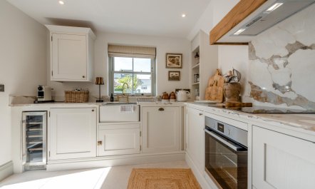 3 Bed in Mumbles 4
