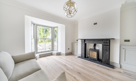 3 Bed in Mumbles 1