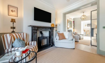 3 Bed in Mumbles 8