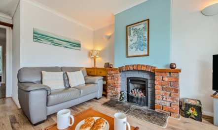 3 Bed in Llanbedrog 9