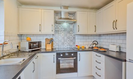 3 Bed in Llanbedrog 8