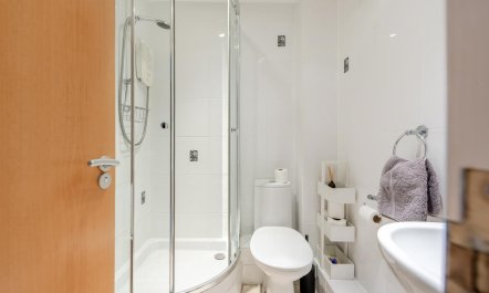 1 Bed in Tenby 3