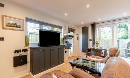 1 Bed in Church Hougham 4