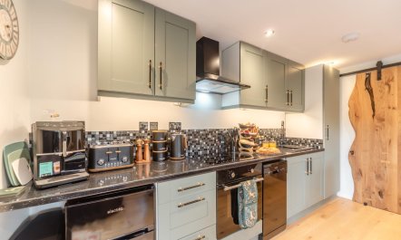 1 Bed in Church Hougham 8