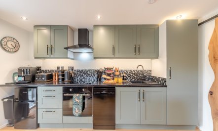 1 Bed in Church Hougham 7