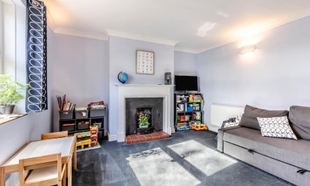4 Bed in Sharrington 6
