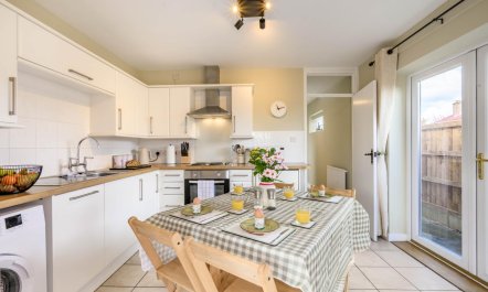 2 Bed in Hoveton 1