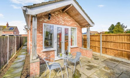 2 Bed in Hoveton 4