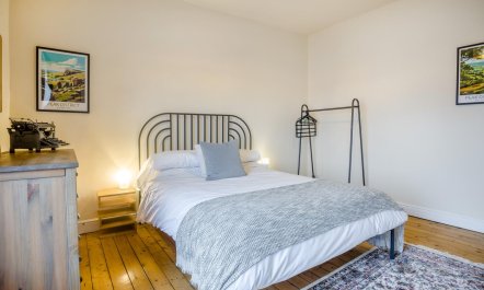 2 Bed in New Mills 9