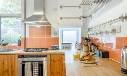2 Bed in New Mills 4