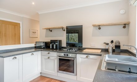 2 Bed in Ochiltree 6