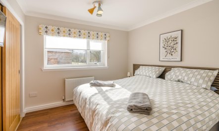 2 Bed in Ochiltree 9
