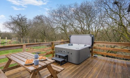 2 Bed in Ochiltree 2