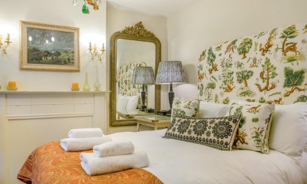2 Bed in Bath 9