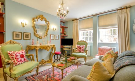 2 Bed in Bath 2