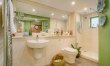 2 Bed in Bath 4