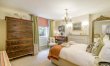 2 Bed in Bath 7